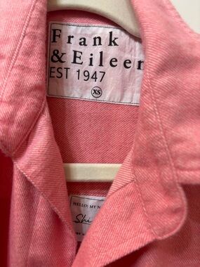Frank & Eileen Coral-Pink Button Front Shirt